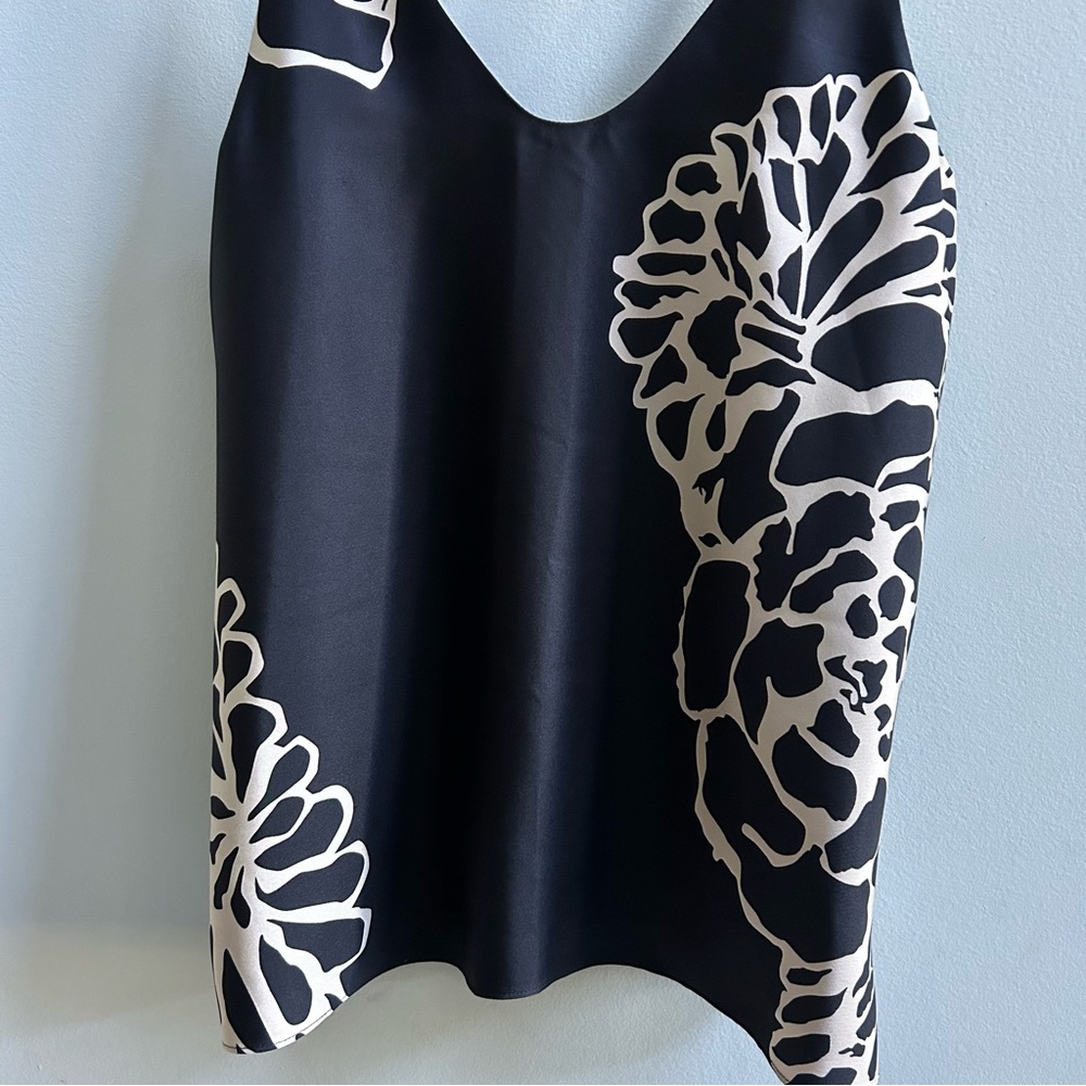 NWOT Tibi Women’s Floral Silk Cami, Size 4. - Picture 3 of 8